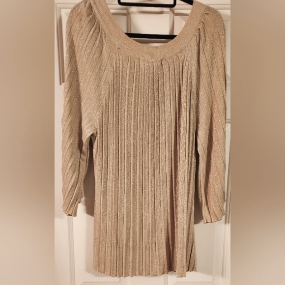 Ny Collection Metallic Gold Flared Sleeve Sweater Size XL. - Picture 3 of 3